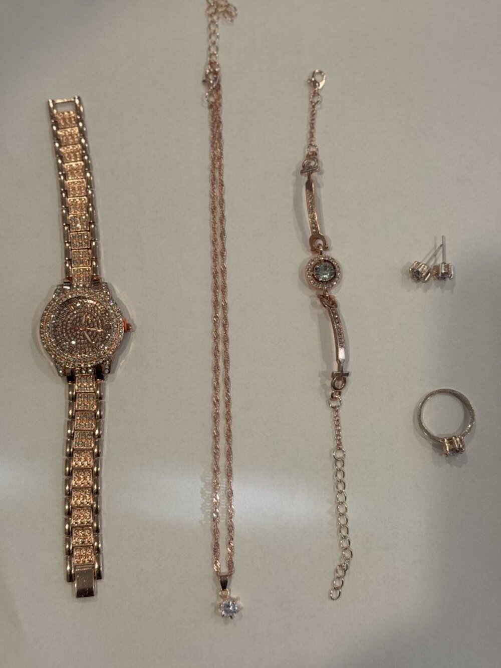 6-piece Women's Fashion Watch and Jewelry Set